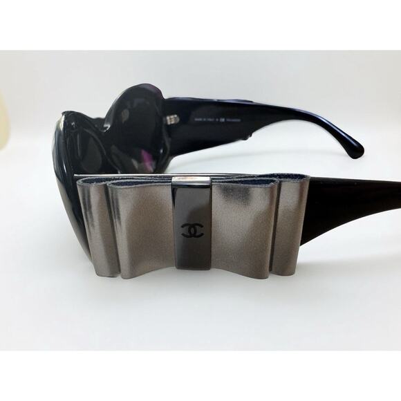 Chanel 5282QA C714s5 Sunglasses Polished Black Oversized Leather Bow w/case - Picture 2 of 11